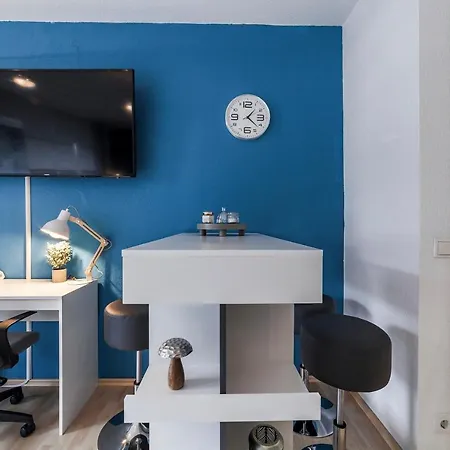 Dehome - Laguna - By Station *